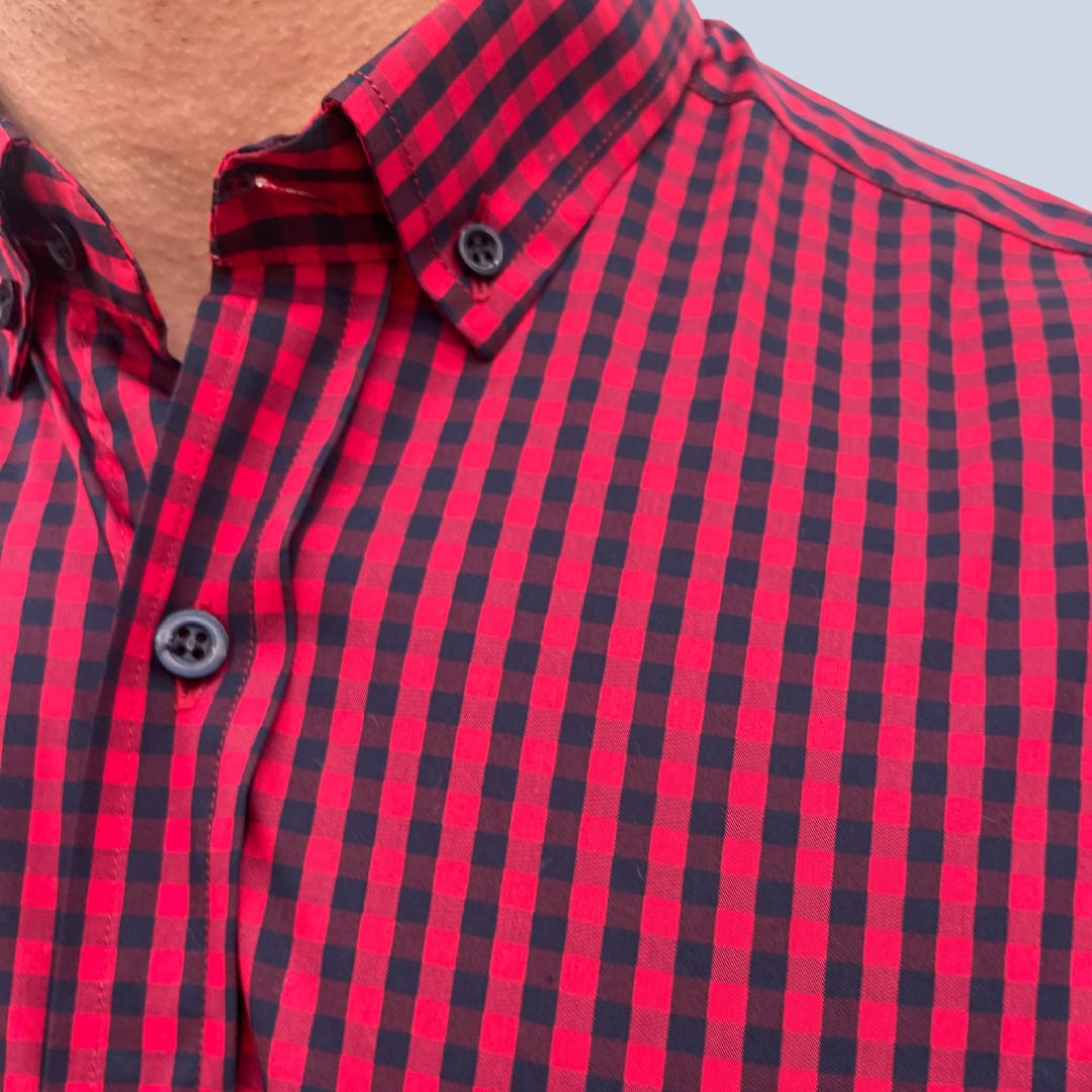 Camisa manga larga a cuadros roja con cuello sport collar